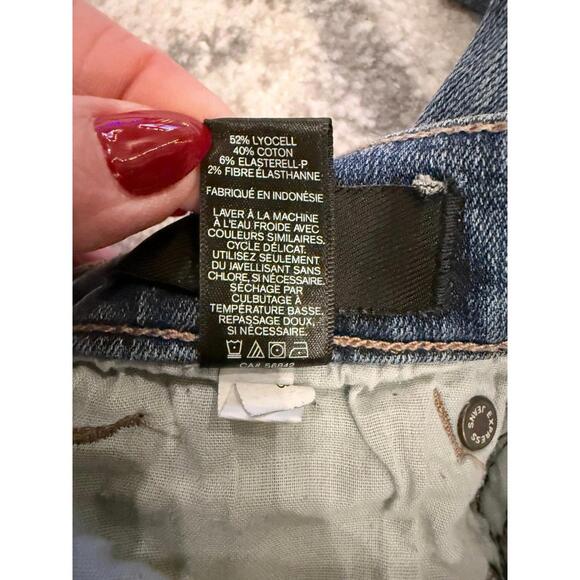 Express Distressed Skinny Jeans – Light Wash Stretch Denim - Picture 11 of 11